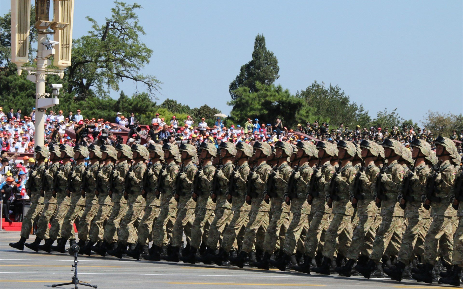 特色篮球运动在少数民族地区广泛流行，促进民族团结和体育融合
